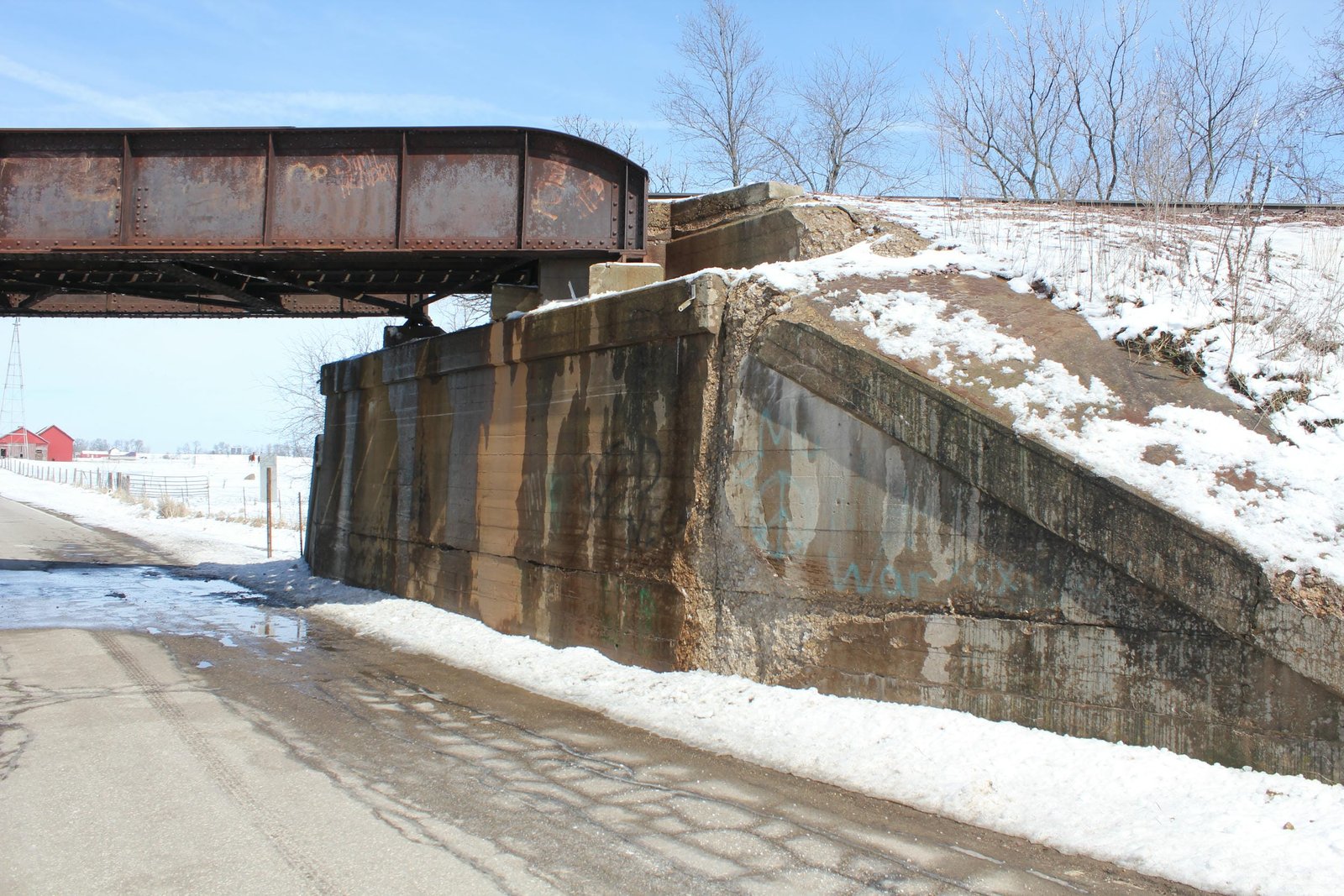 East abutment
